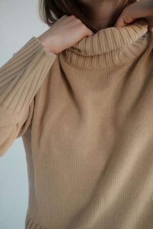 CozyWeave™ Knit Turtleneck Sweater – Effortless Warmth, Modern Minimalism
